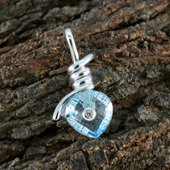 Yasmine Blue Luxurious Dainty Pendant