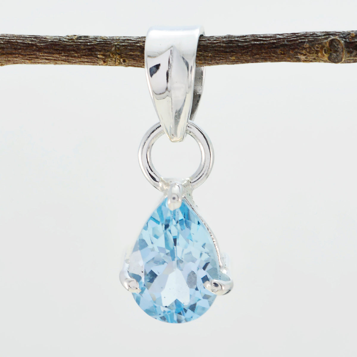 Skylar Blue valentine Delicate Pendant