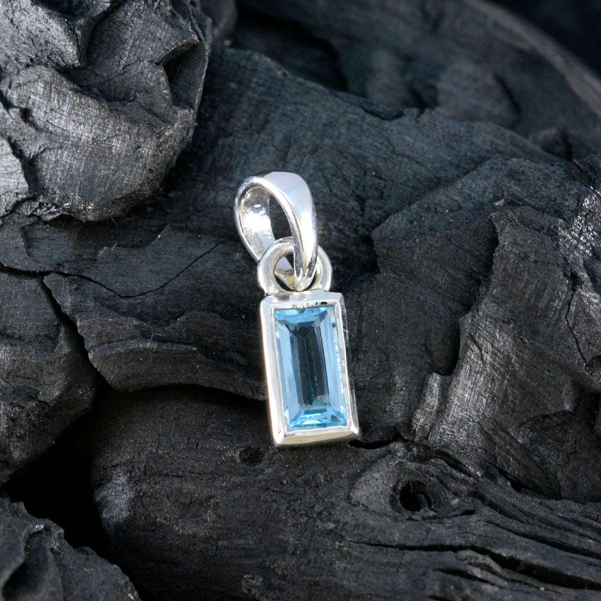 Ying Blue wedding Elegant Pendant