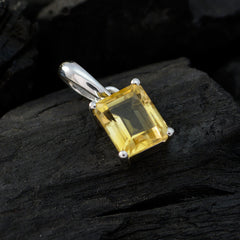 Nari Yellow Armor Elegant Pendant