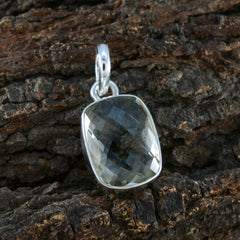 Amelia Light Green Heart Whisper-thin Pendant