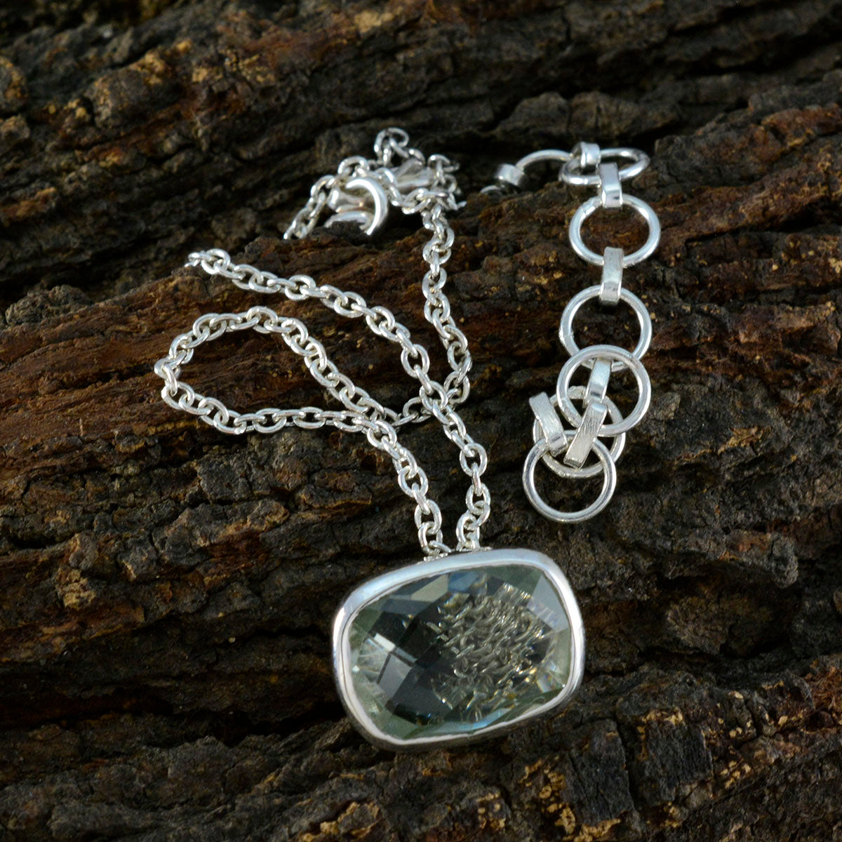 Abigail Light Green Fairytale Classic Pendant