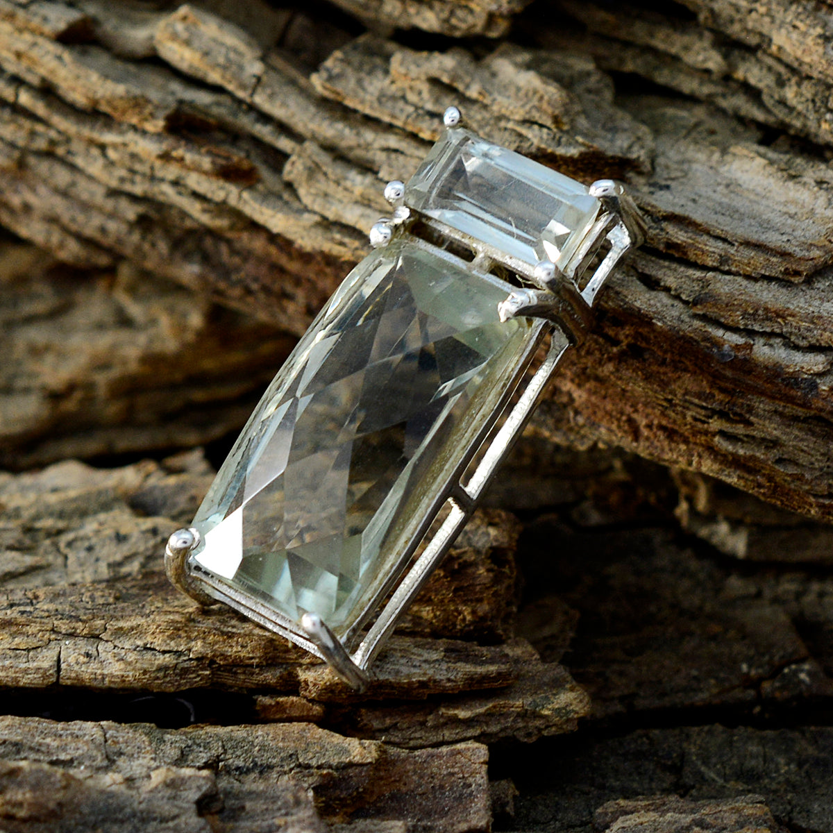 Chen Light Green wedding Elegant Pendant
