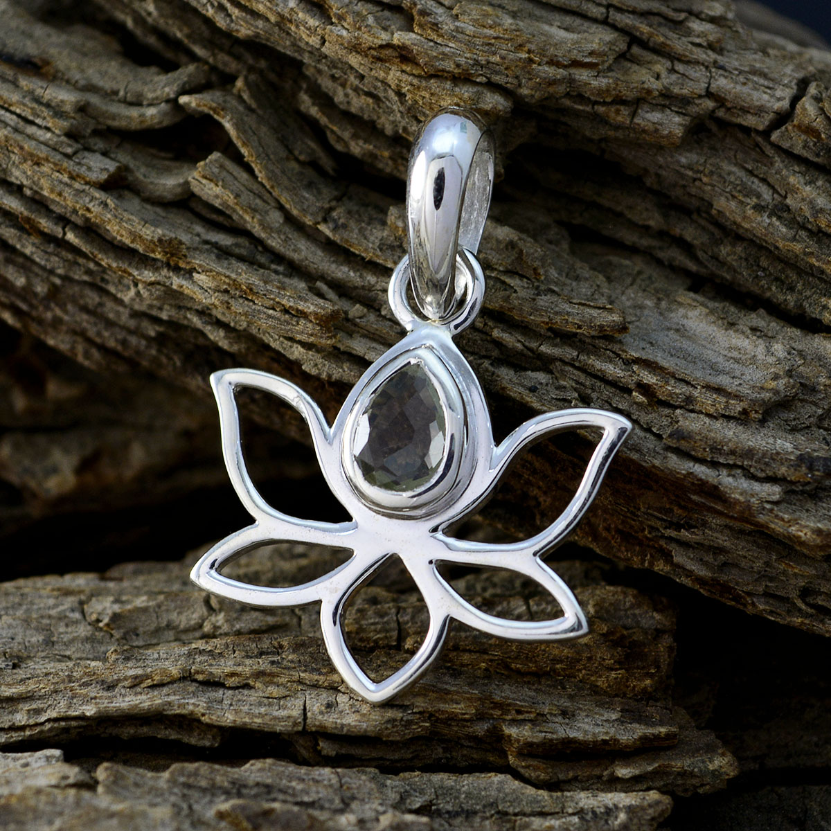 Hye-jin Light Green Rope-Wire Elegant Pendant