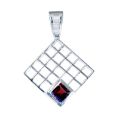 Ivy Red Filigree Eye-catching Pendant Garnet Red Red