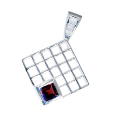 Ivy Red Filigree Eye-catching Pendant