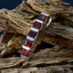 Aaliyah Red Luxurious Minimal Pendant