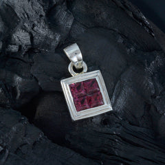 Isla Red Feminine Whisper-thin Pendant