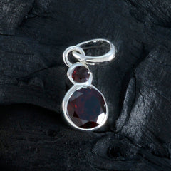 Chloe Red Romantic Dainty Pendant