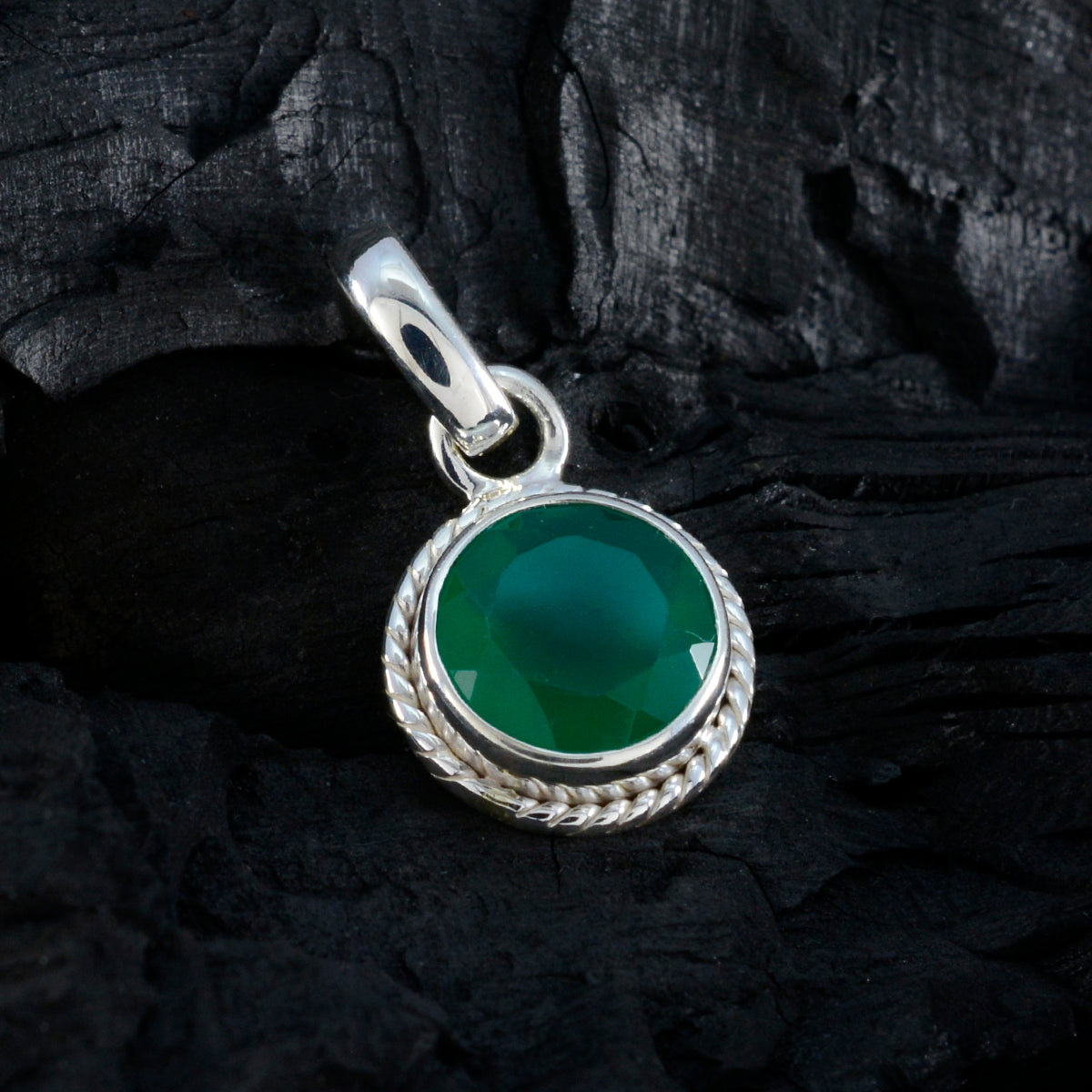 Noelia Green Rope-Wire Whisper-thin Pendant