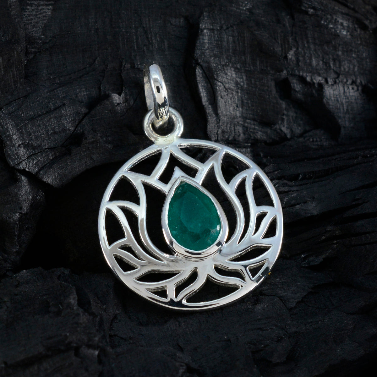 Camilla Green Rope-Wire Dainty Pendant