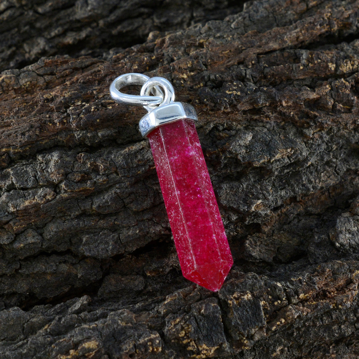 Laura Red Love Tiny Pendant