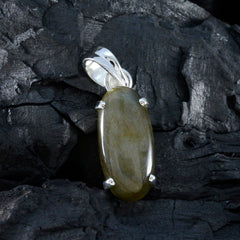 Isabella Grey Sophisticated Eye-catching Pendant