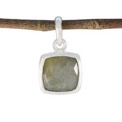 Nora Grey valentine Dainty Pendant Labradorite Grey Grey