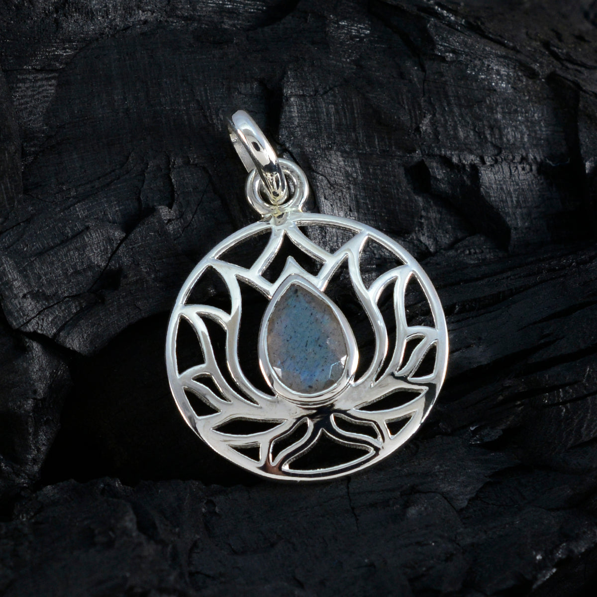 Claire Grey Rope-Wire Dainty Pendant