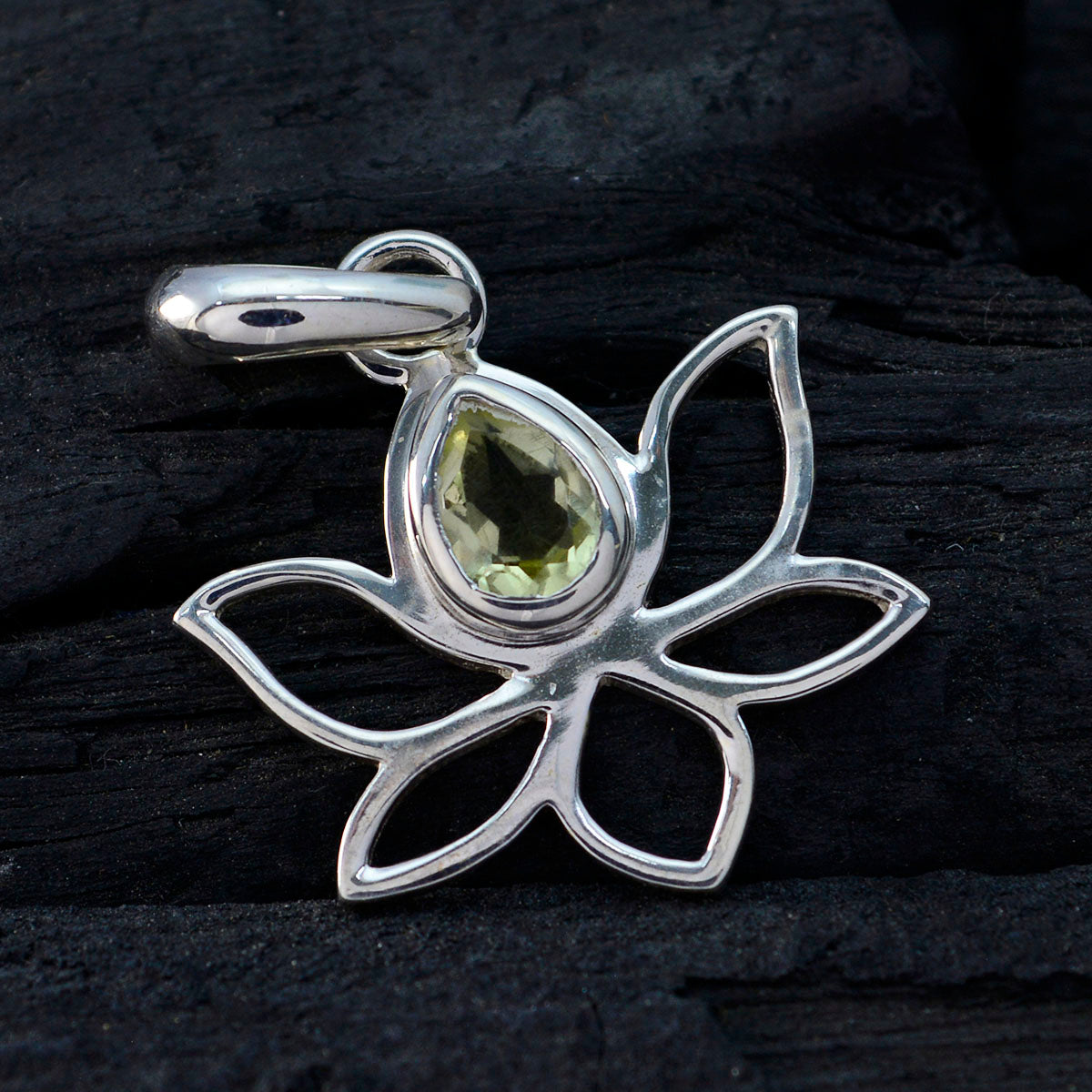 Li Lee Yellow Rope-Wire Elegant Pendant