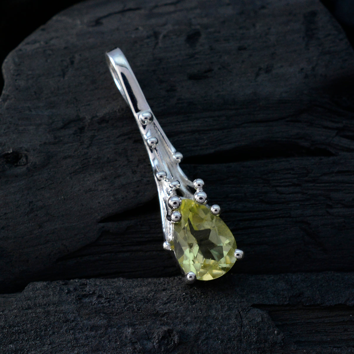 Antonia Yellow Glamorous Delicate Pendant