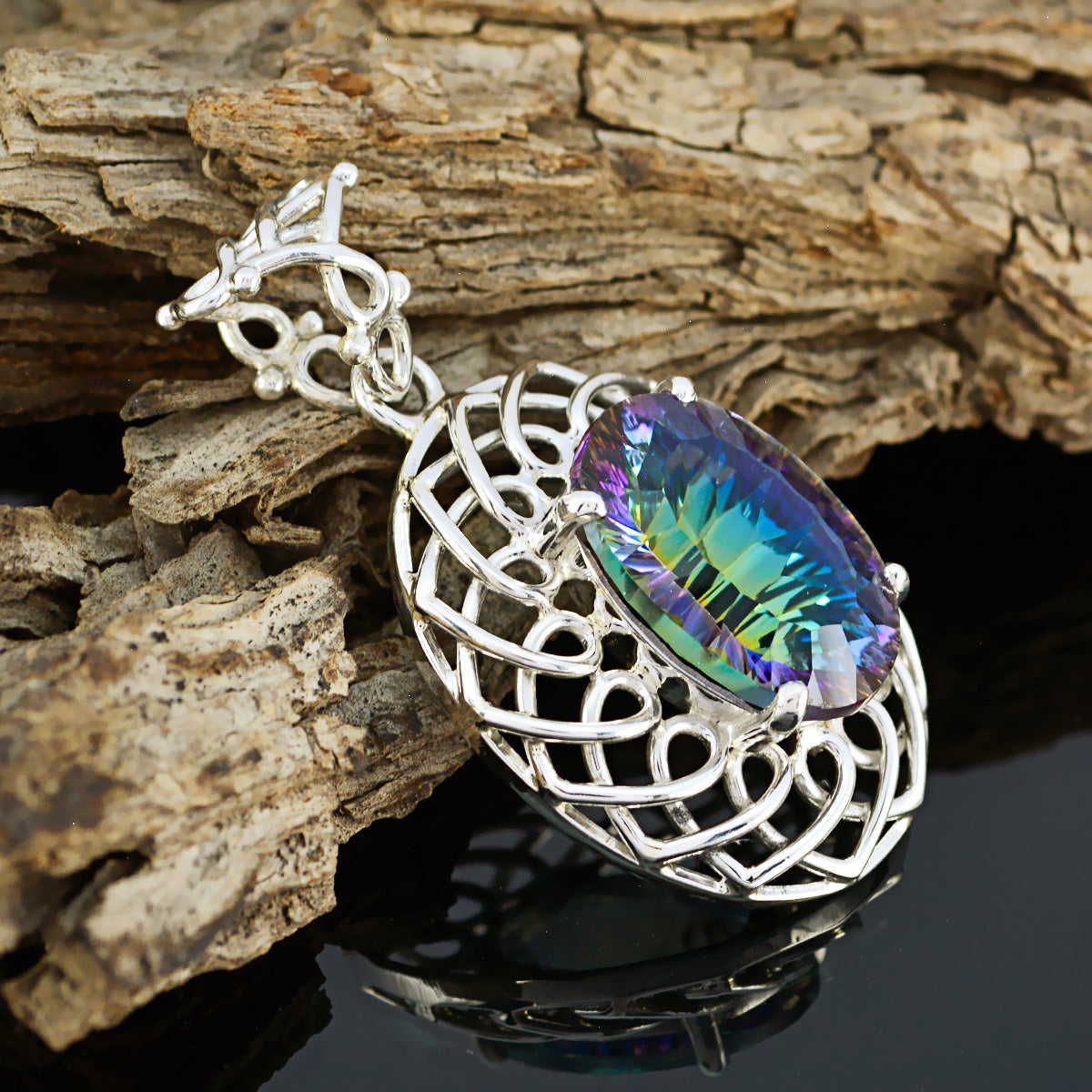Lily multicolor Rope-Wire Chunky Pendant