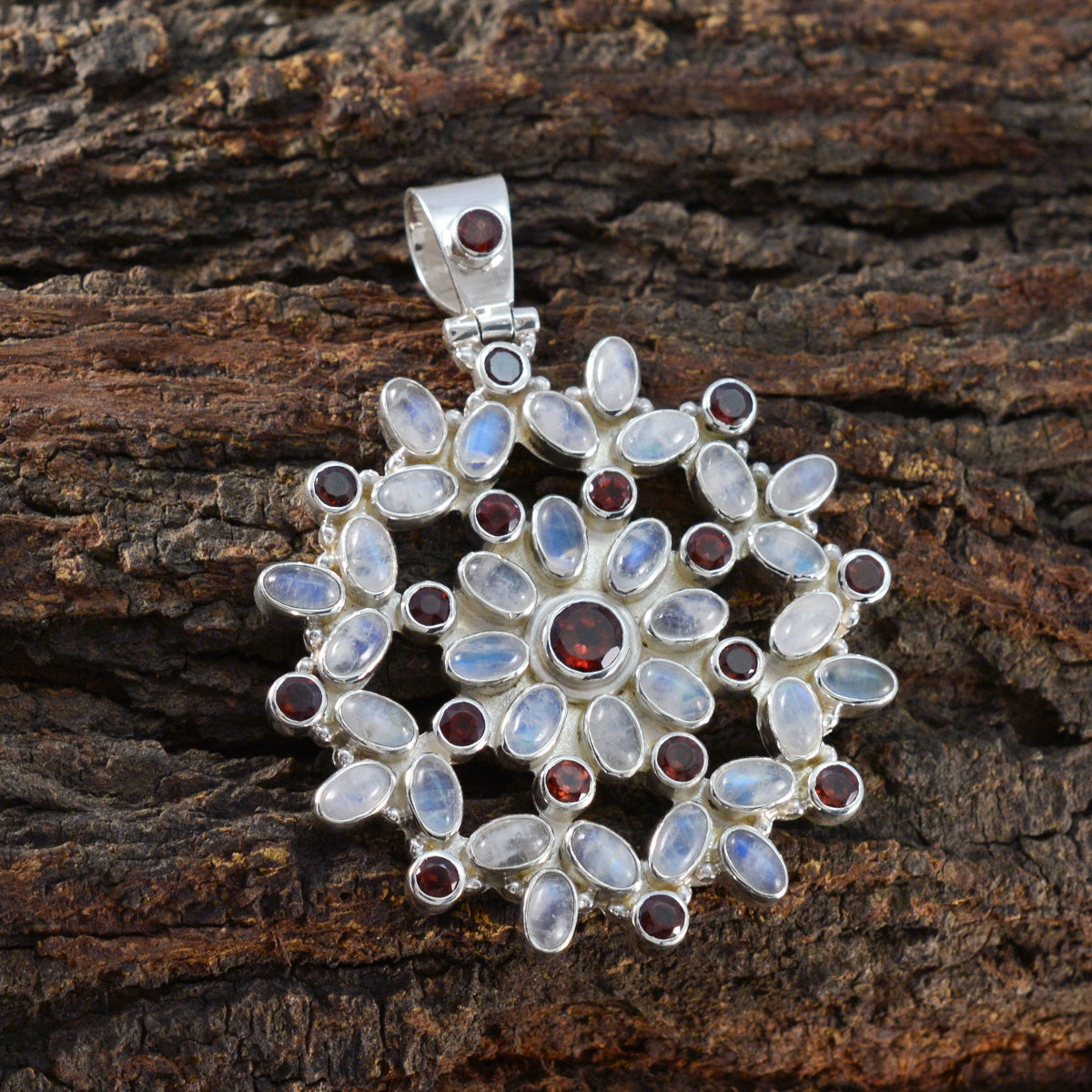 Zoe multicolor Artisan Chunky Pendant