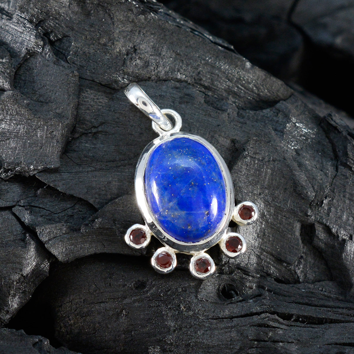 Hannah multicolor Engagement Dainty Pendant