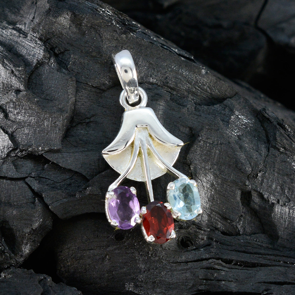 Agnes multicolor propsel Featherlight Pendant