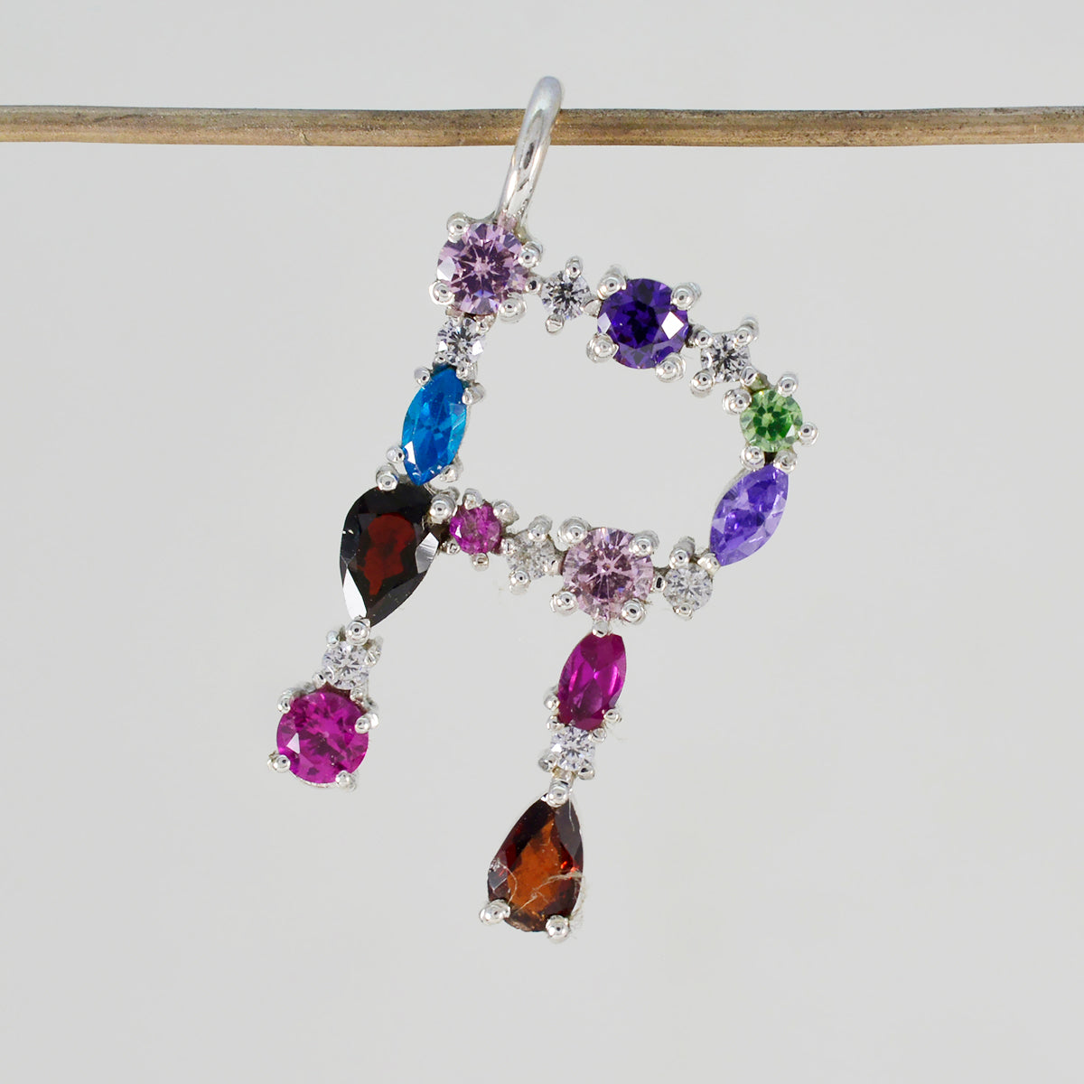 Nisa multicolor Feminine Elegant Pendant