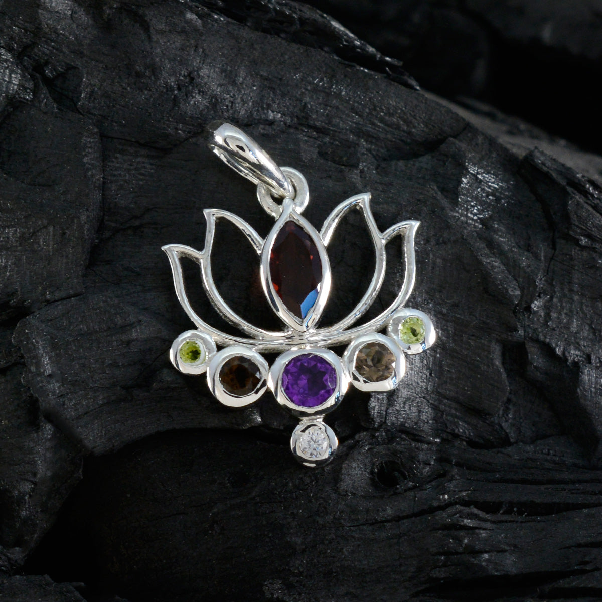 Milagros multicolor Rope-Wire Dainty Pendant