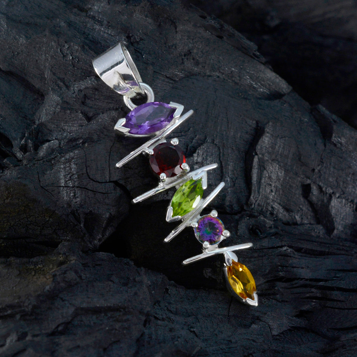 Constanza multicolor Contemporary Tiny Pendant