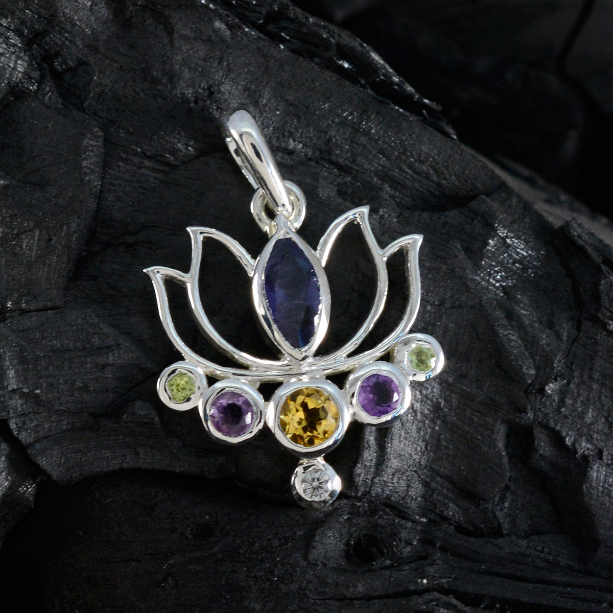Victoria multicolor Rope-Wire Dainty Pendant