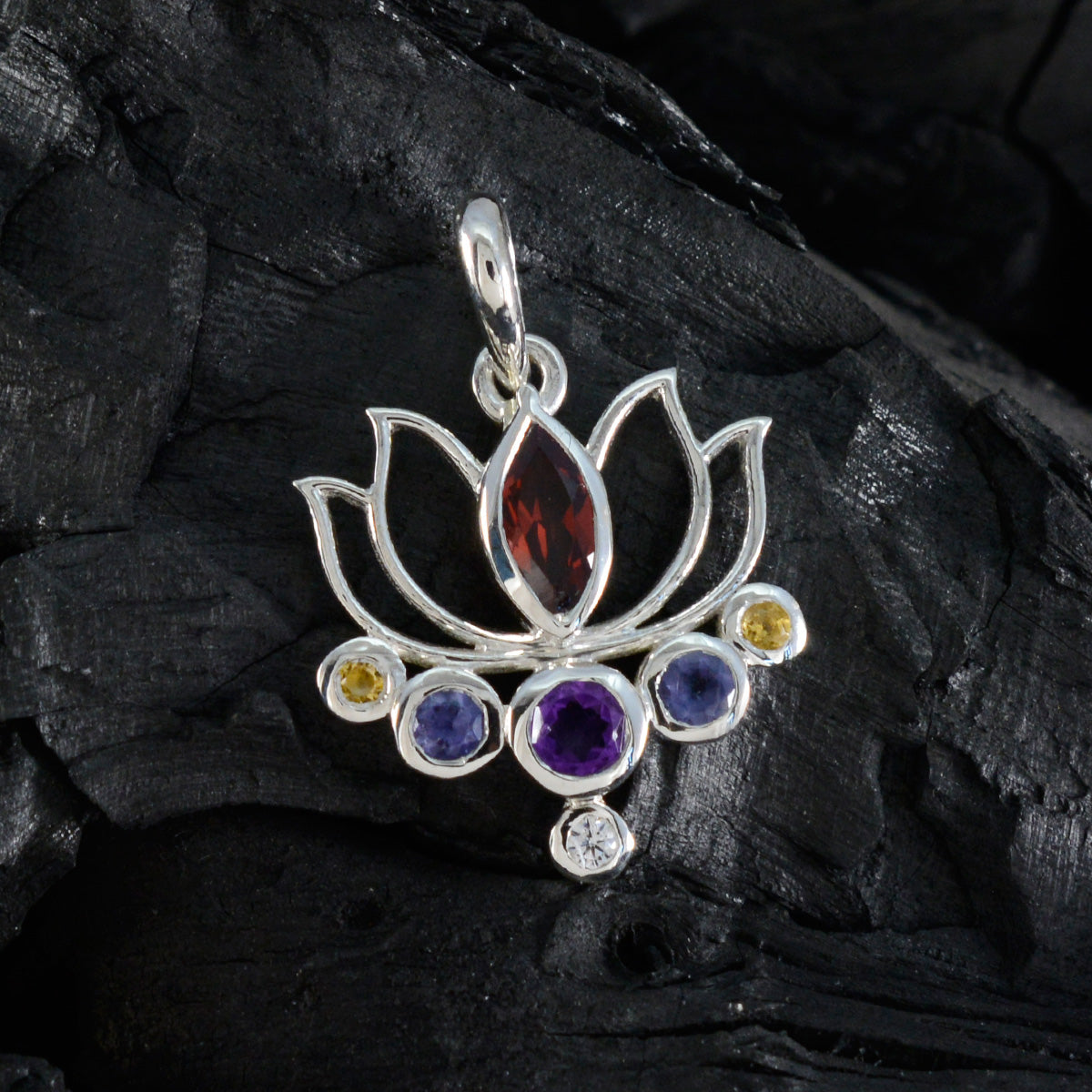 Aria multicolor Rope-Wire Dainty Pendant