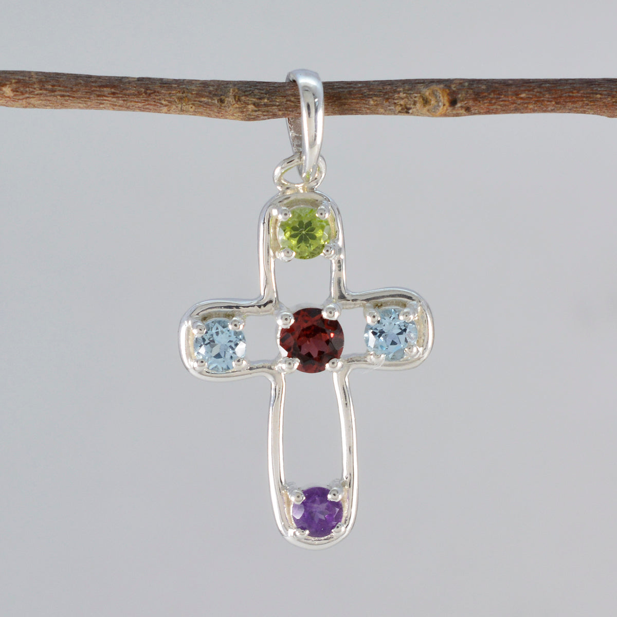 Chloe multicolor Heart Dainty Pendant