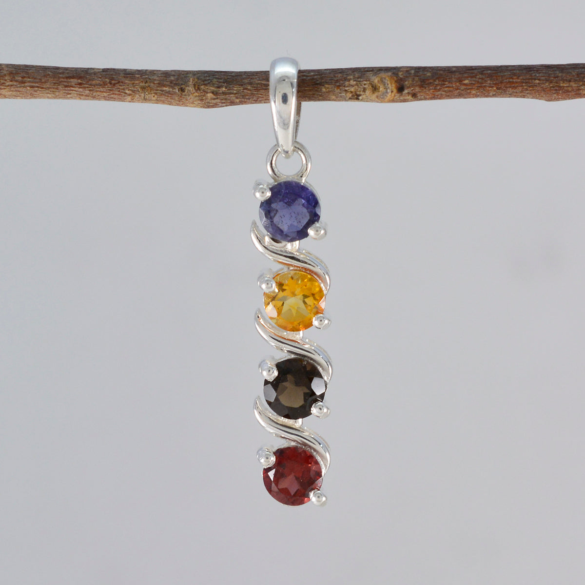 Yasmin multicolor Luxurious Delicate Pendant