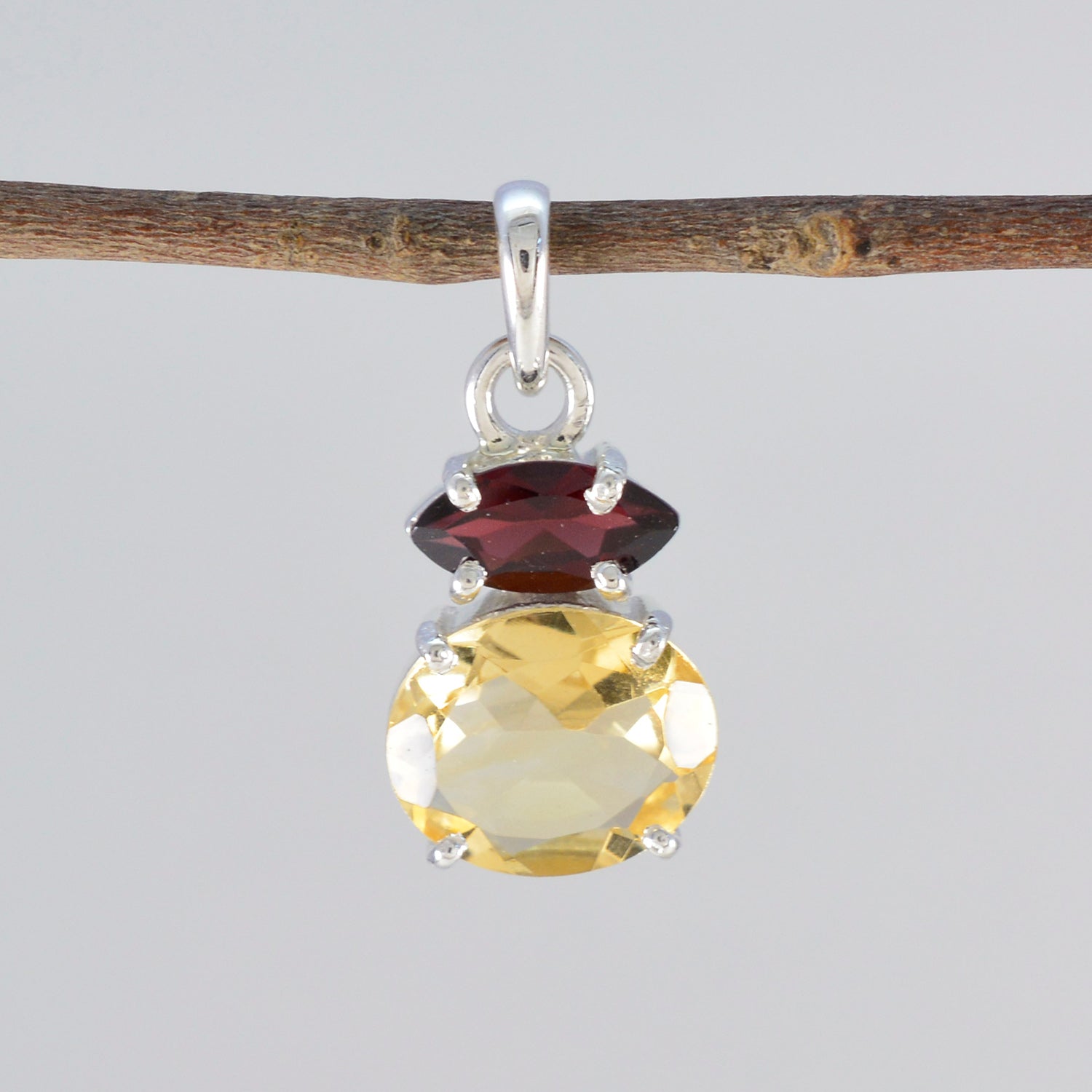 Yasmin multicolor Feminine Delicate Pendant