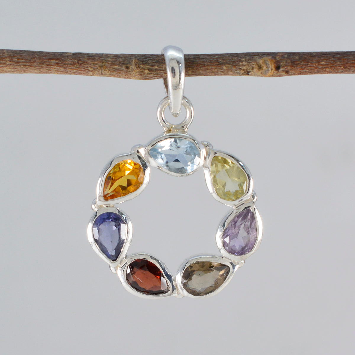 Lea multicolor Glamorous Dainty Pendant