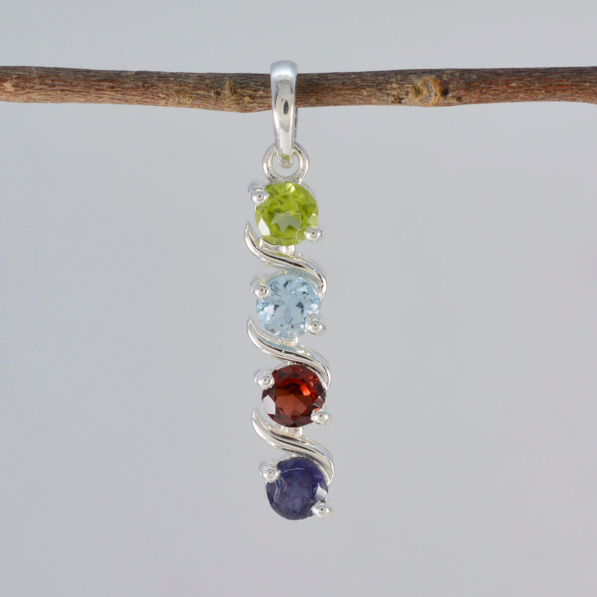 Zoey multicolor Armor Delicate Pendant