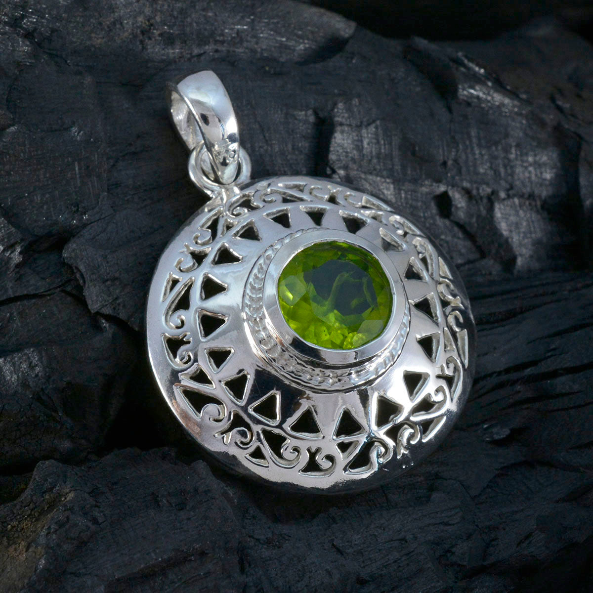 Lucia Green Vintage Statement Pendant