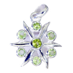 María Green Sophisticated Tiny Pendant