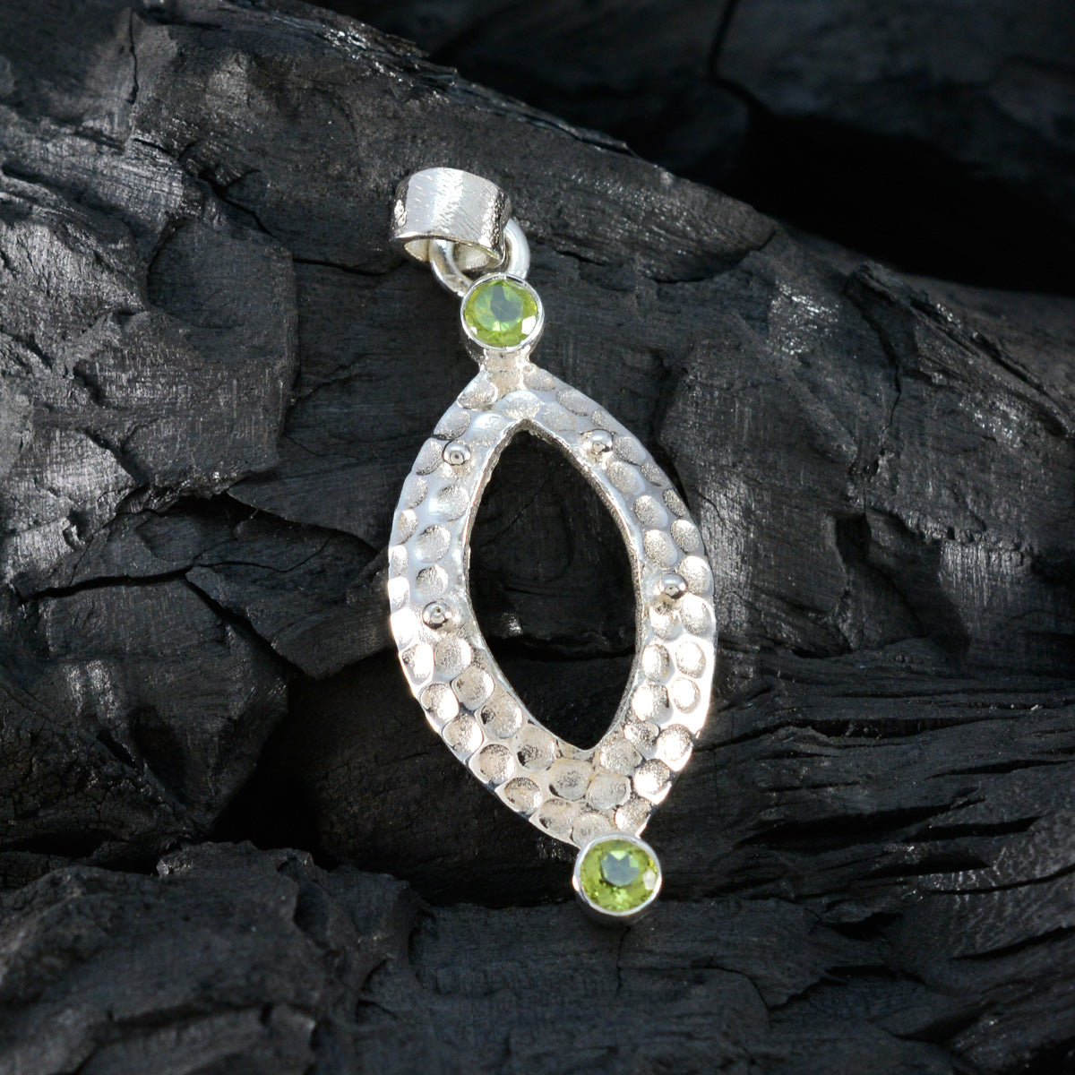Lili Green Abstract Whisper-thin Pendant