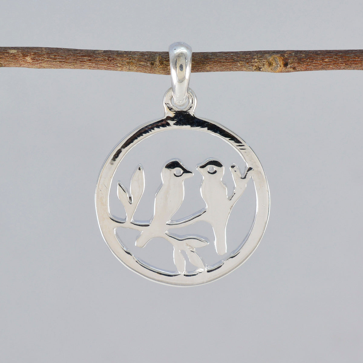 Zoey Plain Retro Dainty Pendant