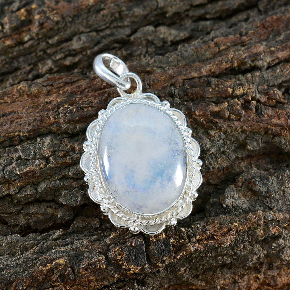 Autumn White Rope-Wire Edgy Pendant