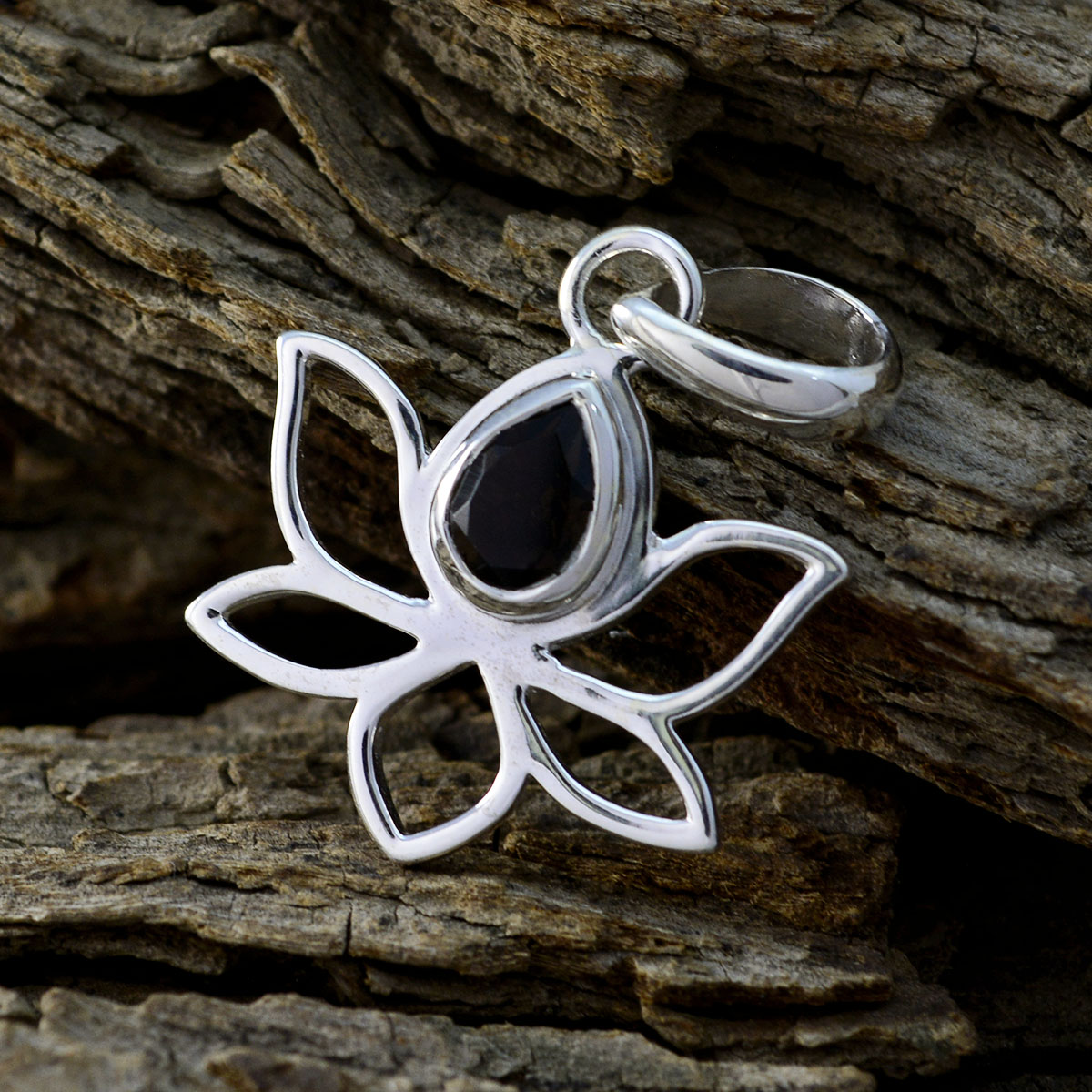 Naomi Brown Rope-Wire Elegant Pendant