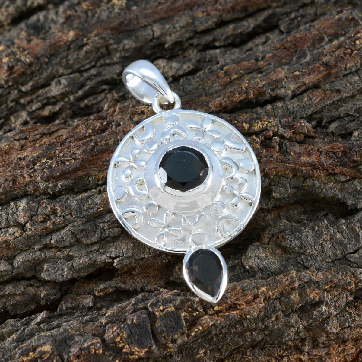 Teresa Brown Geometric Eye-catching Pendant