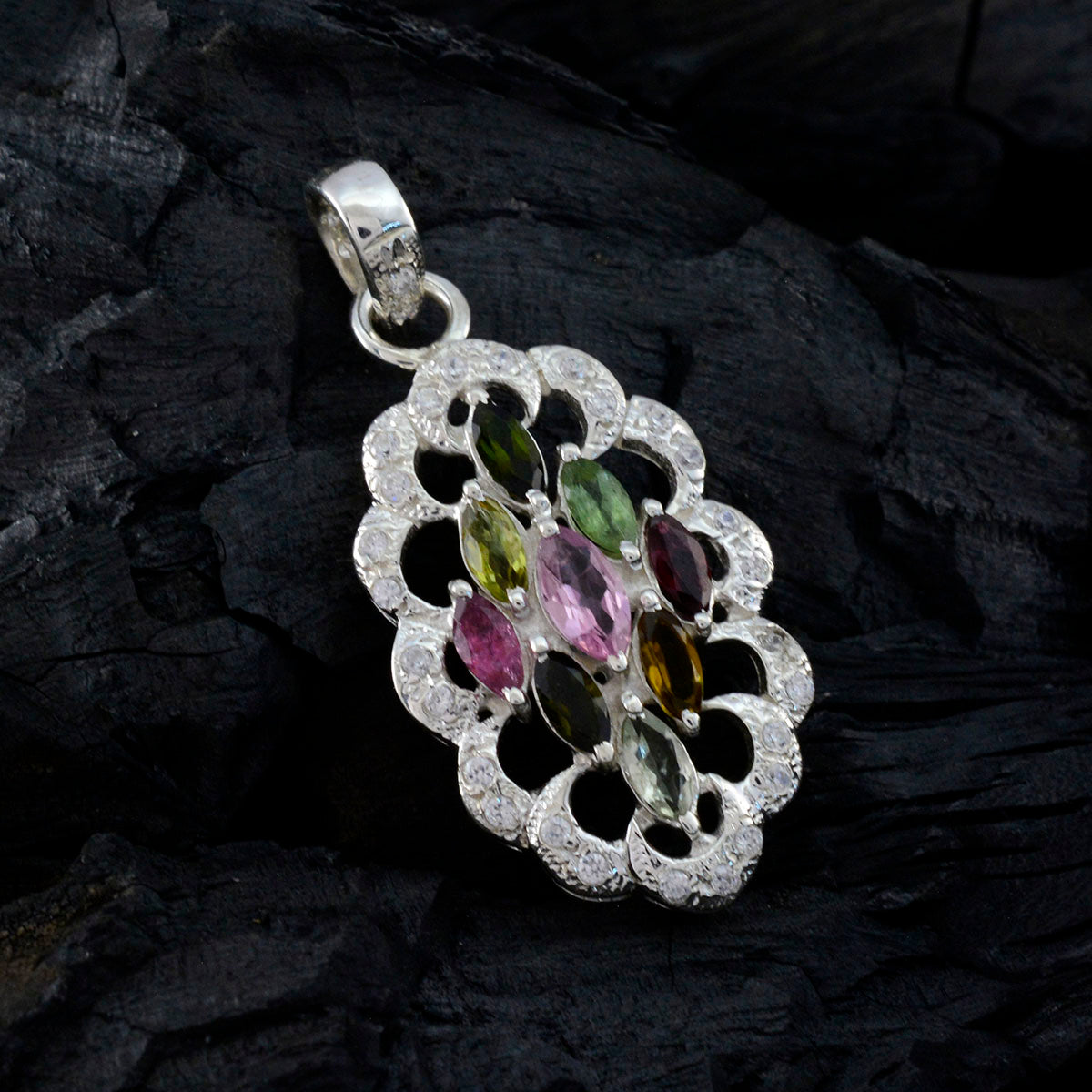 Nella multicolor Glamorous Tiny Pendant