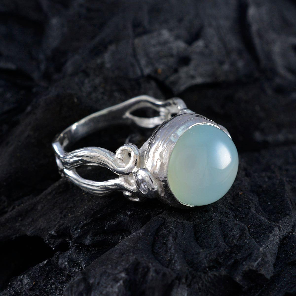 Katharina Sophisticated Aqua Solitaire Ring