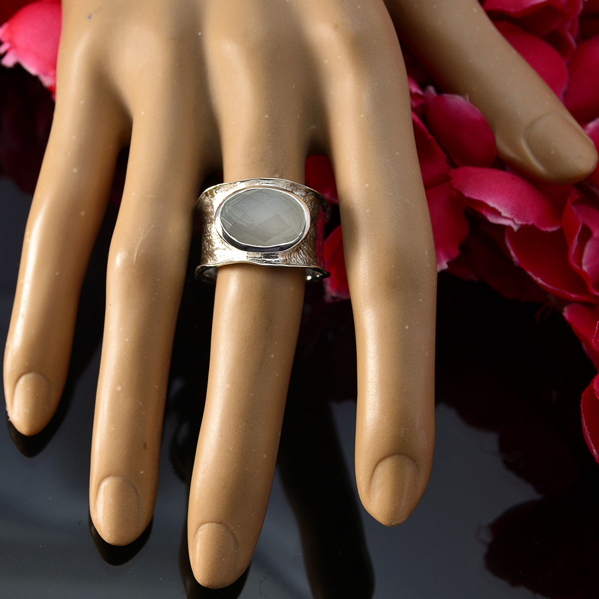 Alina Oversized Aqua Solitaire Band
