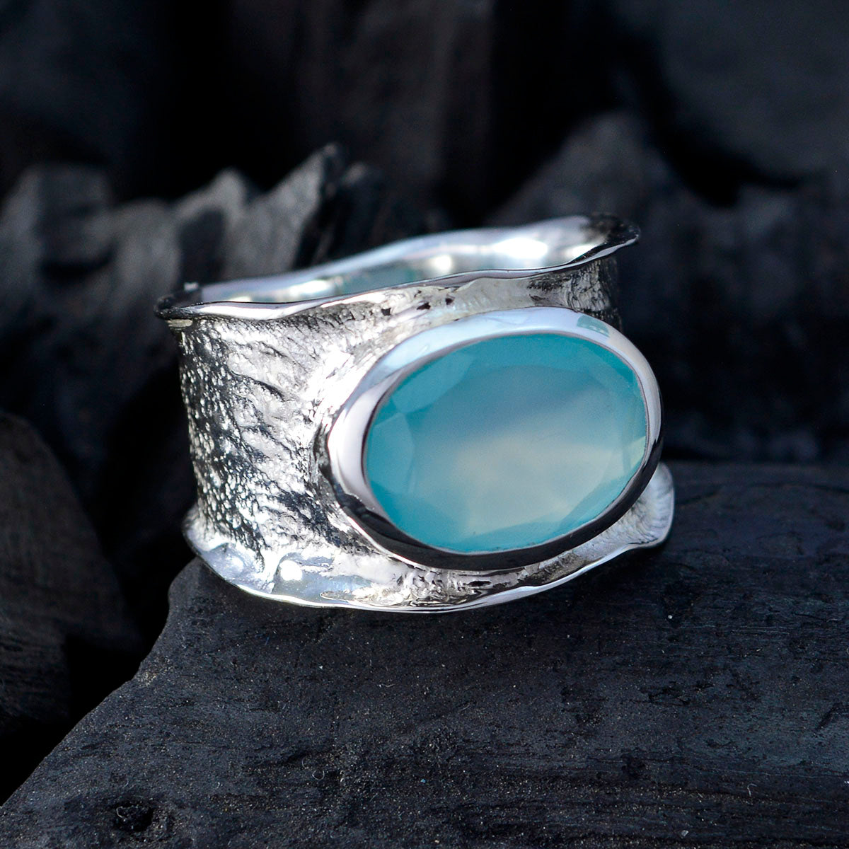 Amelia Oversized Aqua Solitaire Band