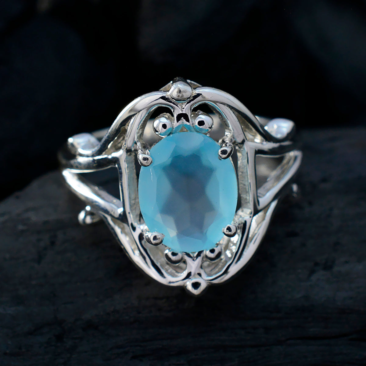 Mila Trendy Aqua Solitaire Ring