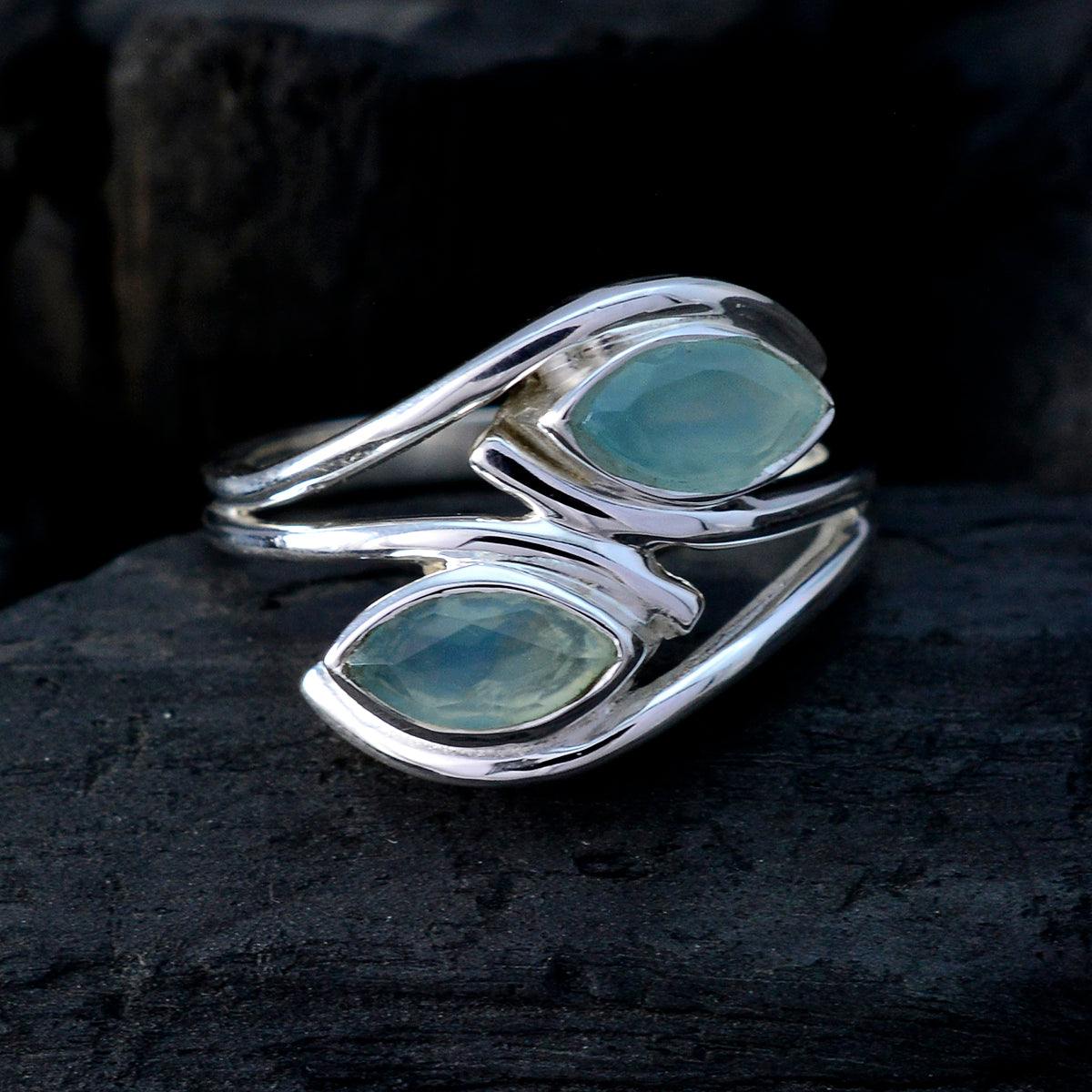 Ida Graceful Aqua Toi et Moi Ring