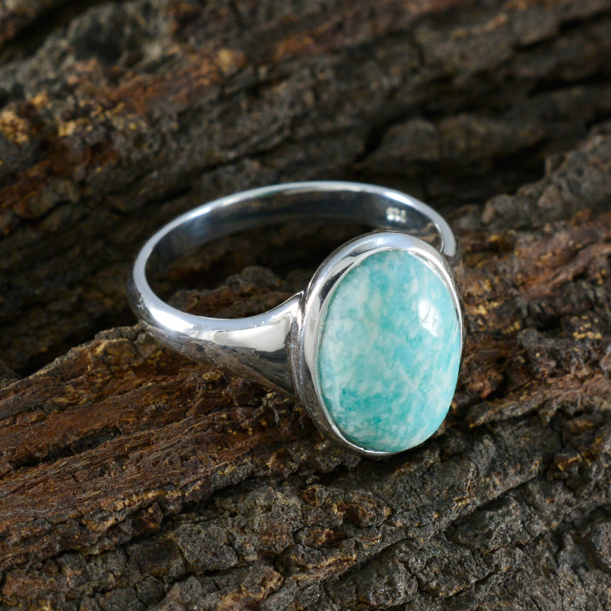 Ananya Contemporary Green Solitaire Ring