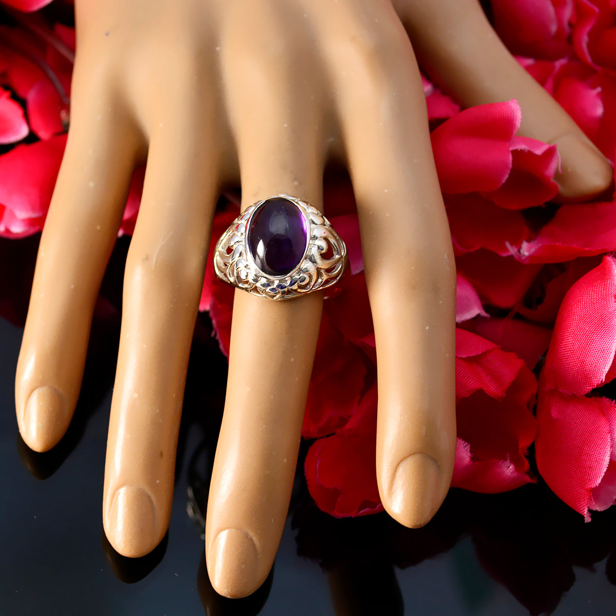 Penelope Filigree Purple Solitaire Ring